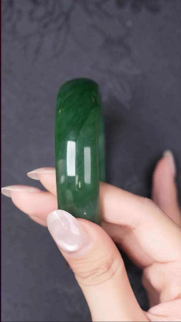 未镶嵌手镯和田玉（碧玉）60工厂抛货 不退不换 多样性发其1