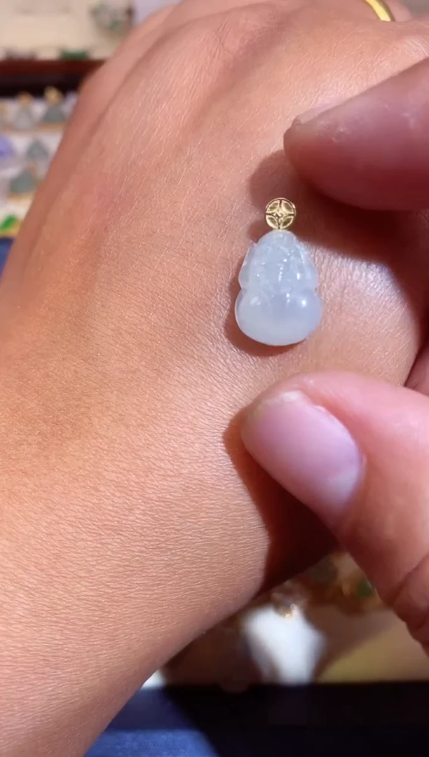 翡翠18K金镶嵌吊坠(不含链)111