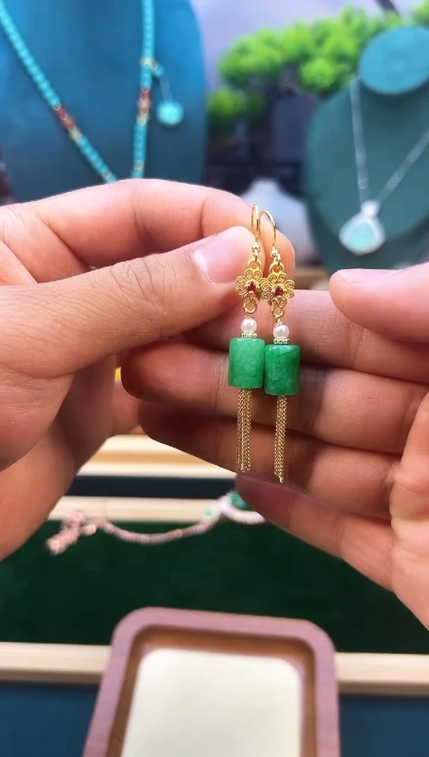 翡翠14K金镶嵌耳饰E397