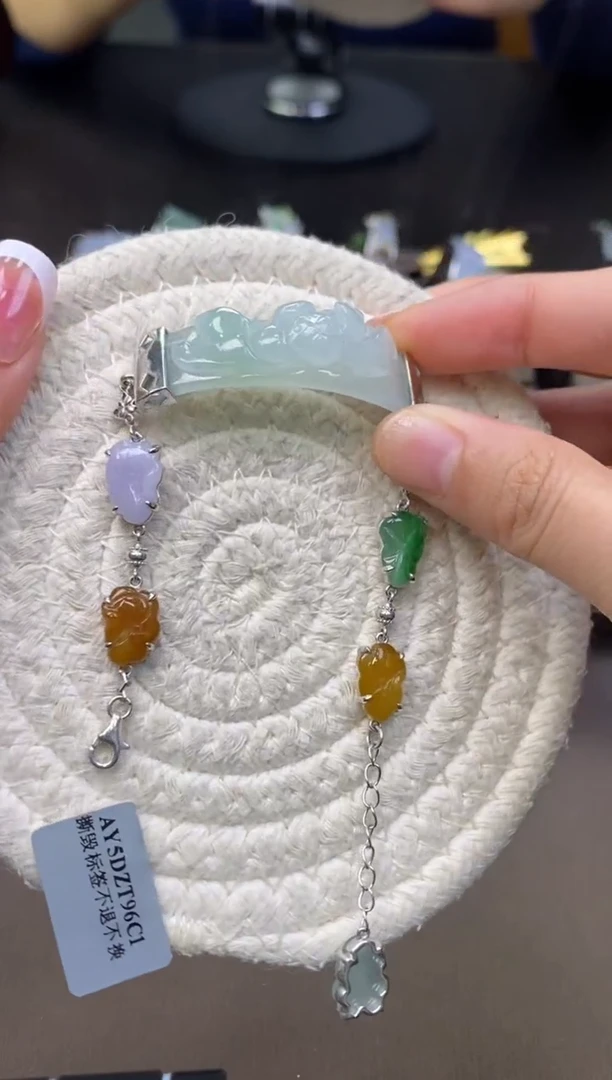 颈饰银S925镶嵌翡翠净货15761