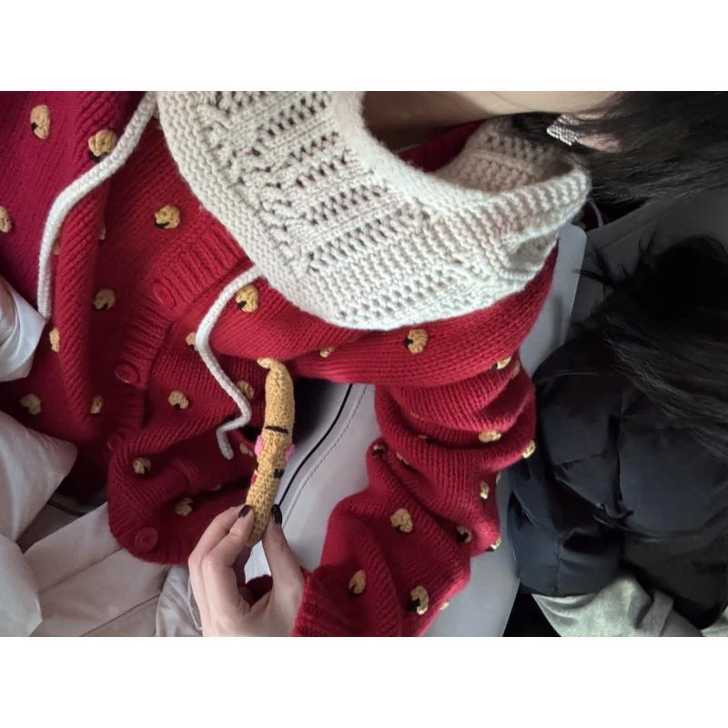 草莓毛衣  J24M236