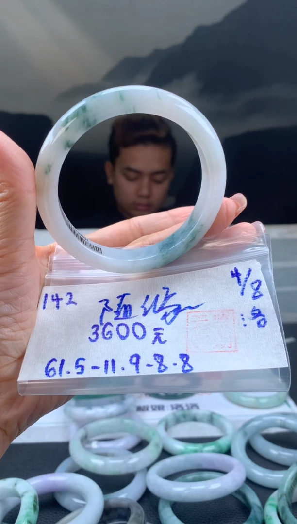 翡翠手镯未镶嵌随*翡翠手镯 下单联系小耳机#142