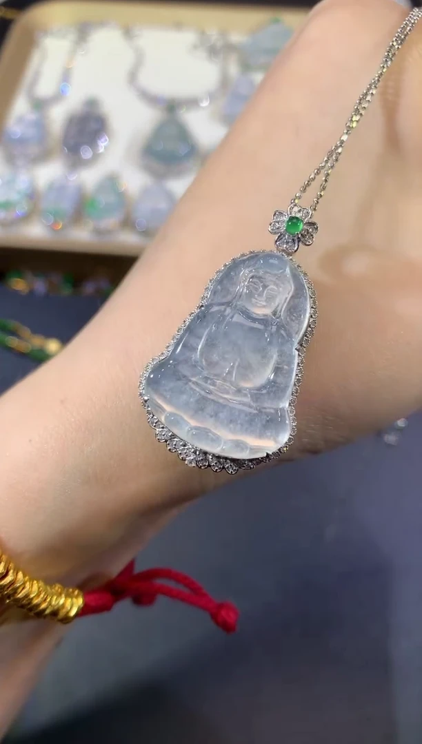 吊坠(不含链)18K金镶嵌翡翠63-观音（不含链和扣