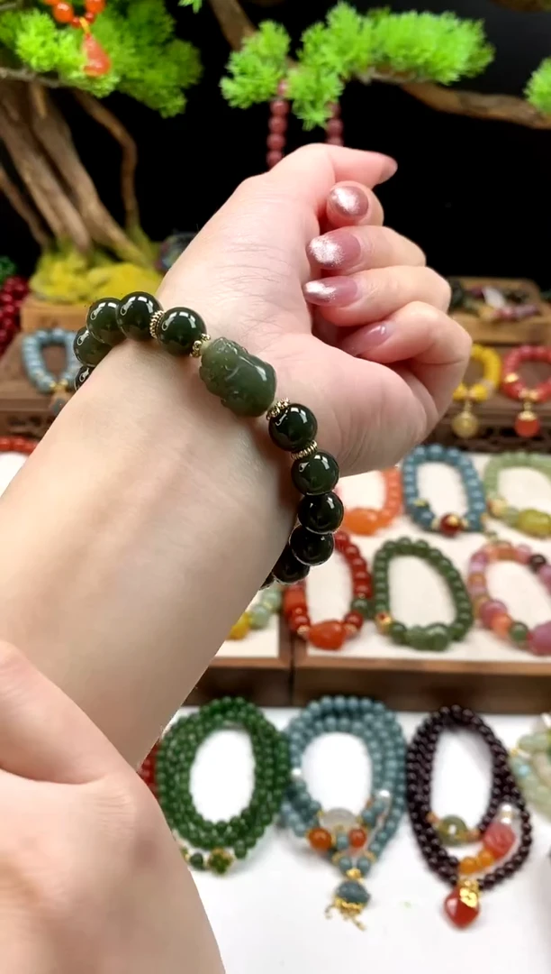 未镶嵌和田玉手饰和田玉貔貅