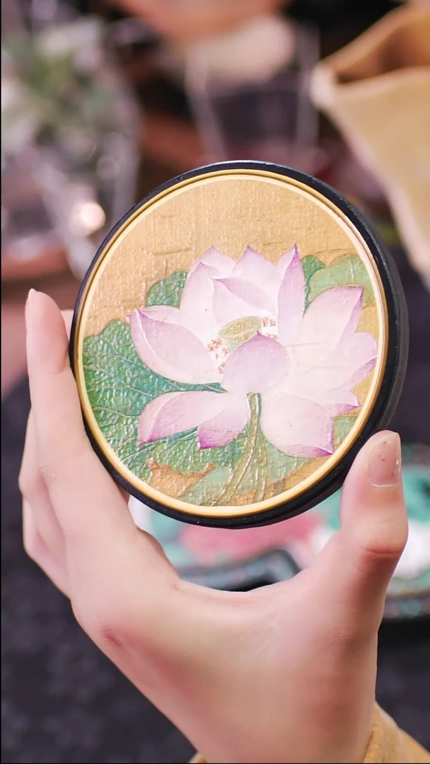 壹藏贰宝出水芙蓉图案杯垫一片