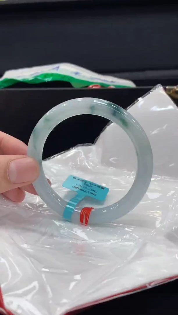 未镶嵌手镯翡翠翡翠手镯