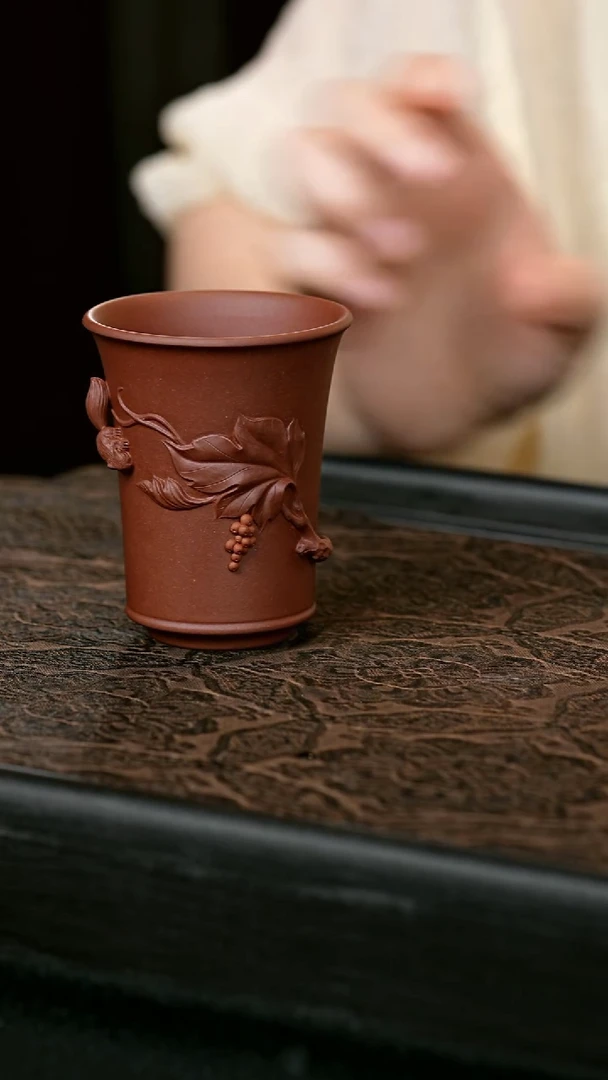 茶壶紫砂松鼠葡萄杯2号 一物见春