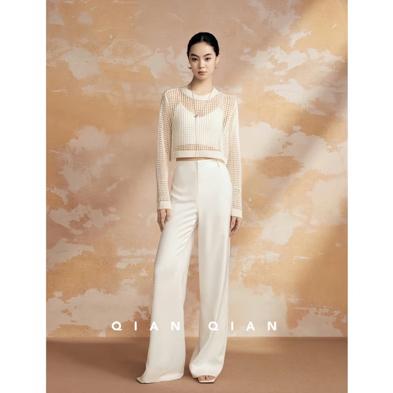 徐开开 凝霜白 富家千金立体剪裁显瘦后松紧腰逆天长腿直筒阔腿裤