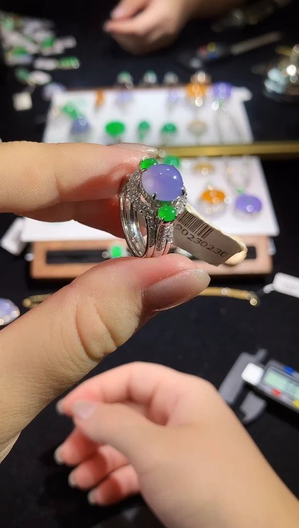 翡翠戒指18K金镶嵌YJ1111