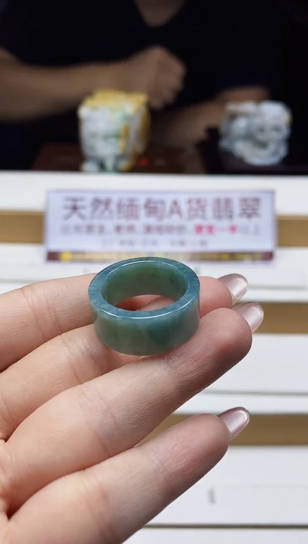 翡翠未镶嵌颈饰翡翠A货