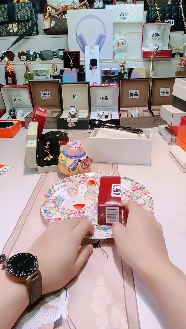 瓷片瓷器 库房到期 全部地板价@@1