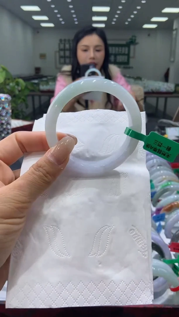 未镶嵌手镯翡翠0001349