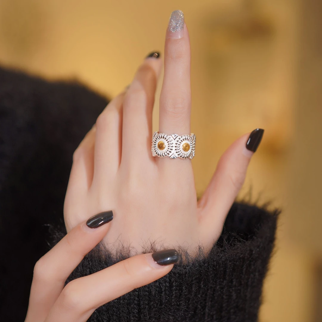 925银戒指 GD手工小雏菊戒指纯银情侣复古同款对戒时尚嘻哈