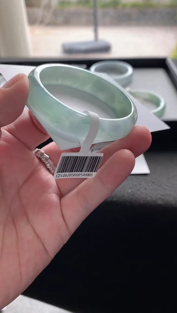 未镶嵌手镯翡翠54贵妃买断A9005