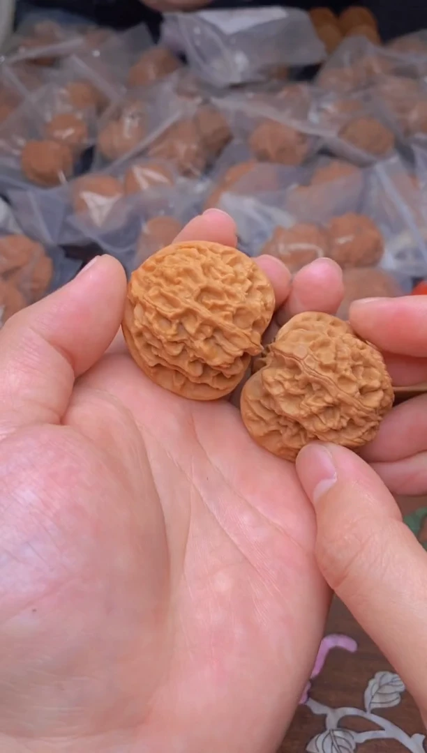 【闪购商品】文玩核桃把件G108号39尺苹果