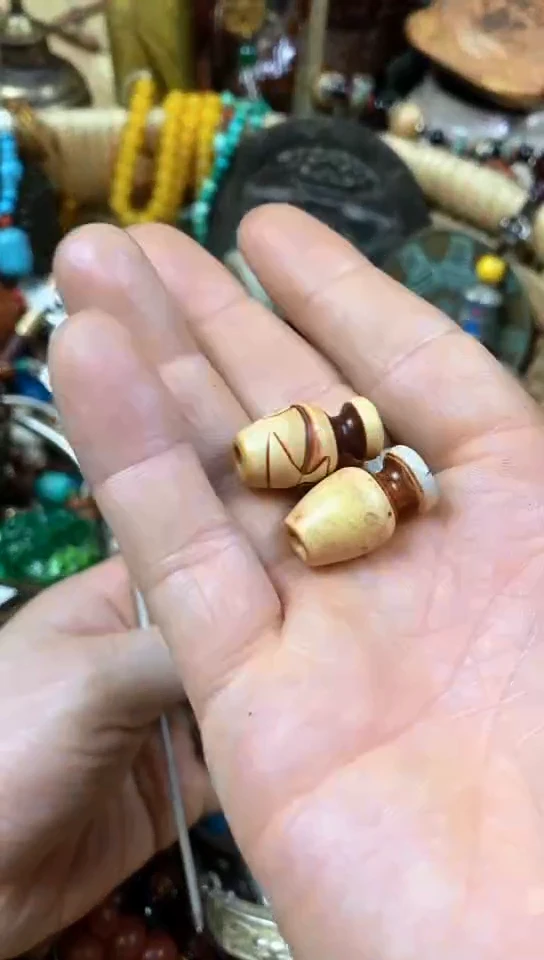 老街杂项一物一拍瓶子珠俩
