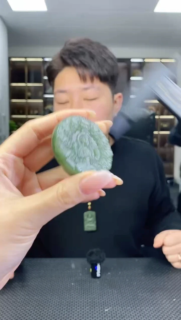 颈饰未镶嵌和田玉3