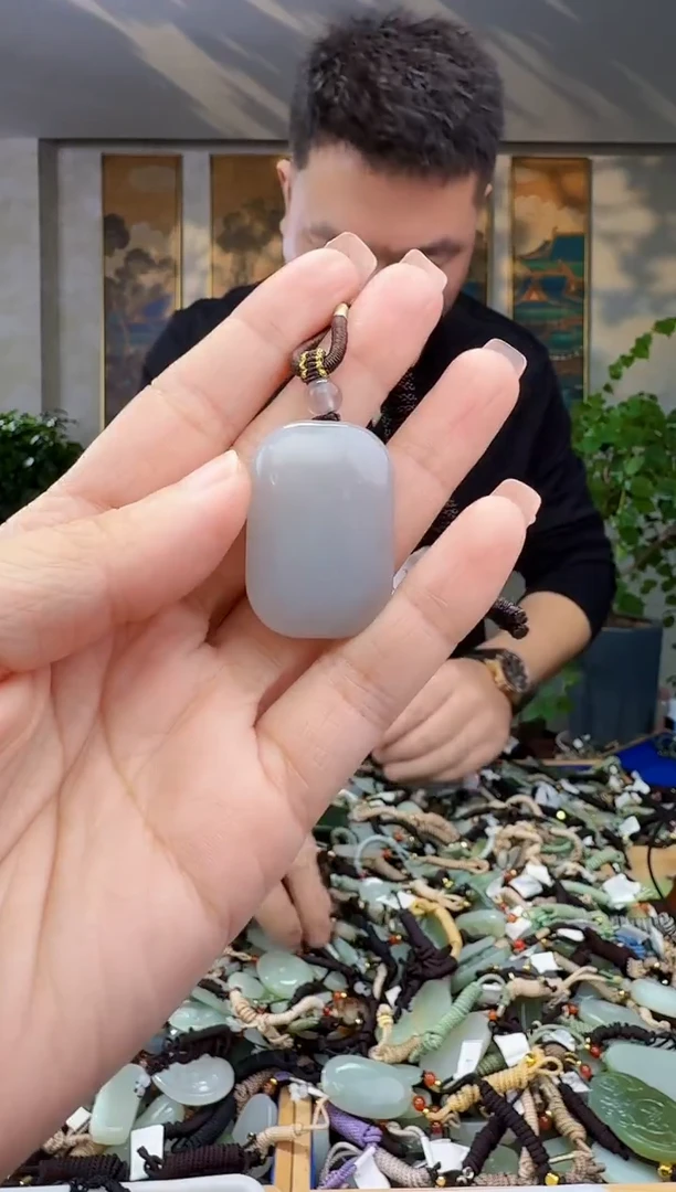 未镶嵌和田玉挂件拍一发一