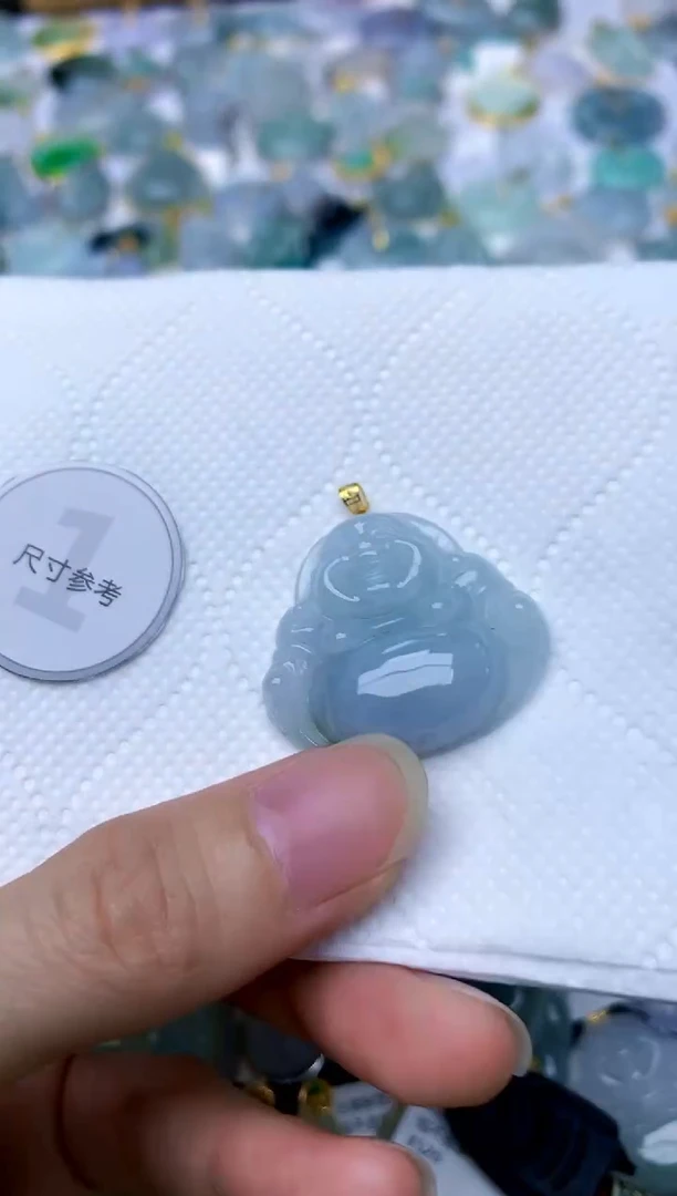 颈饰18K金镶嵌翡翠天然A货翡翠