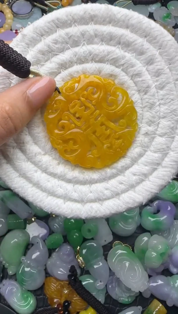 颈饰未镶嵌翡翠缅甸翡翠吊坠