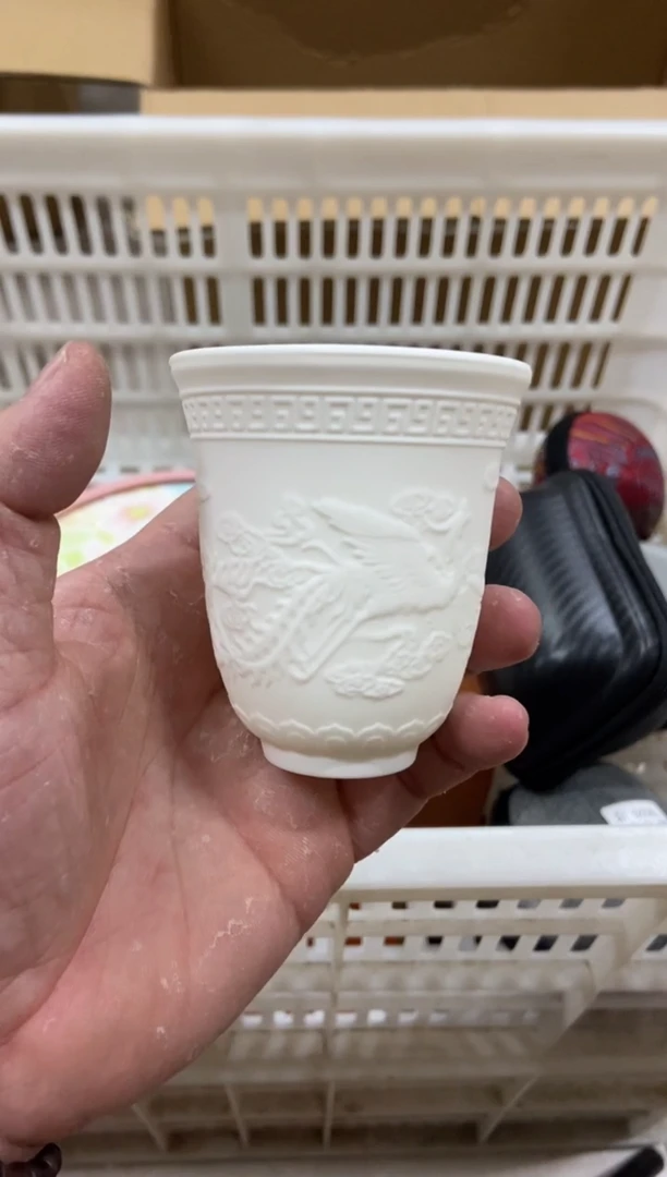 无运费险有瑕疵的摄影的产品有使用过的痕迹有点脏介意勿拍