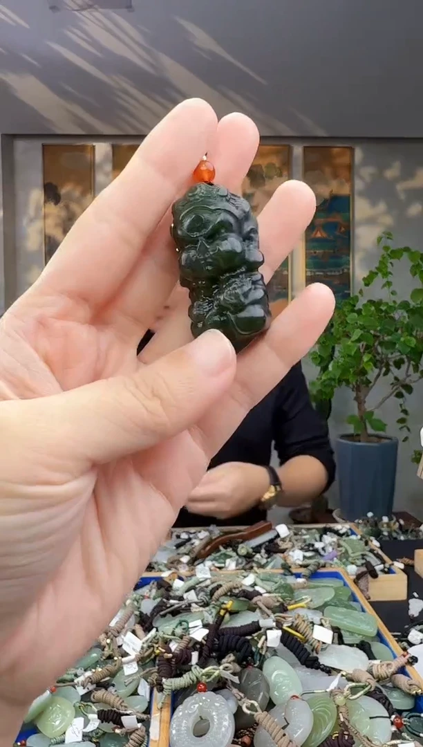 未镶嵌和田玉挂件拍一发一