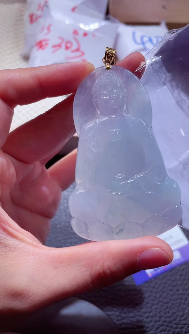 颈饰18K金镶嵌翡翠00005105阿咪