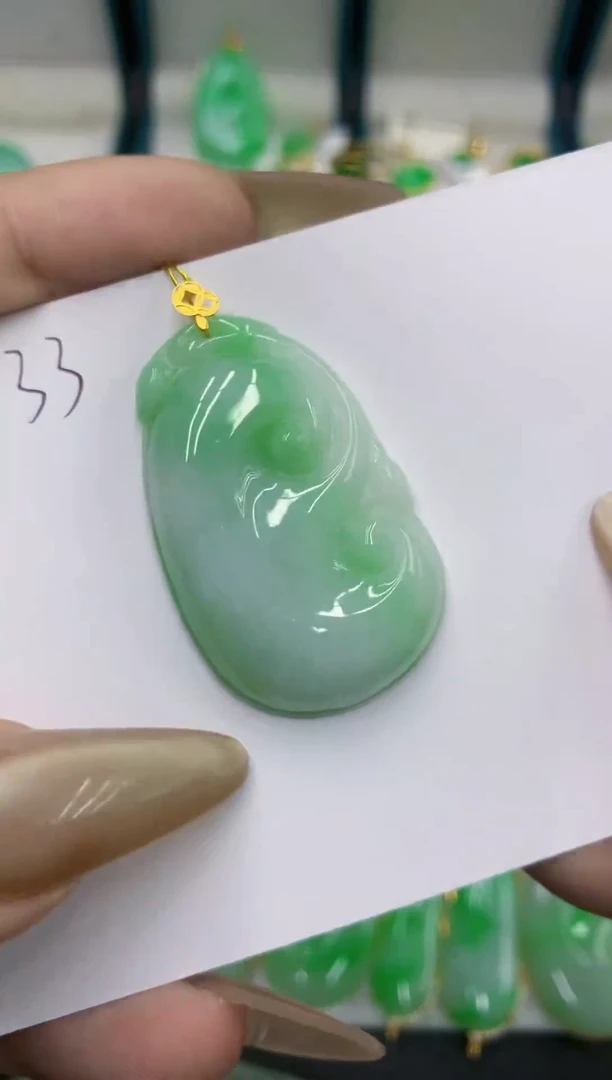 颈饰18K金镶嵌翡翠111111