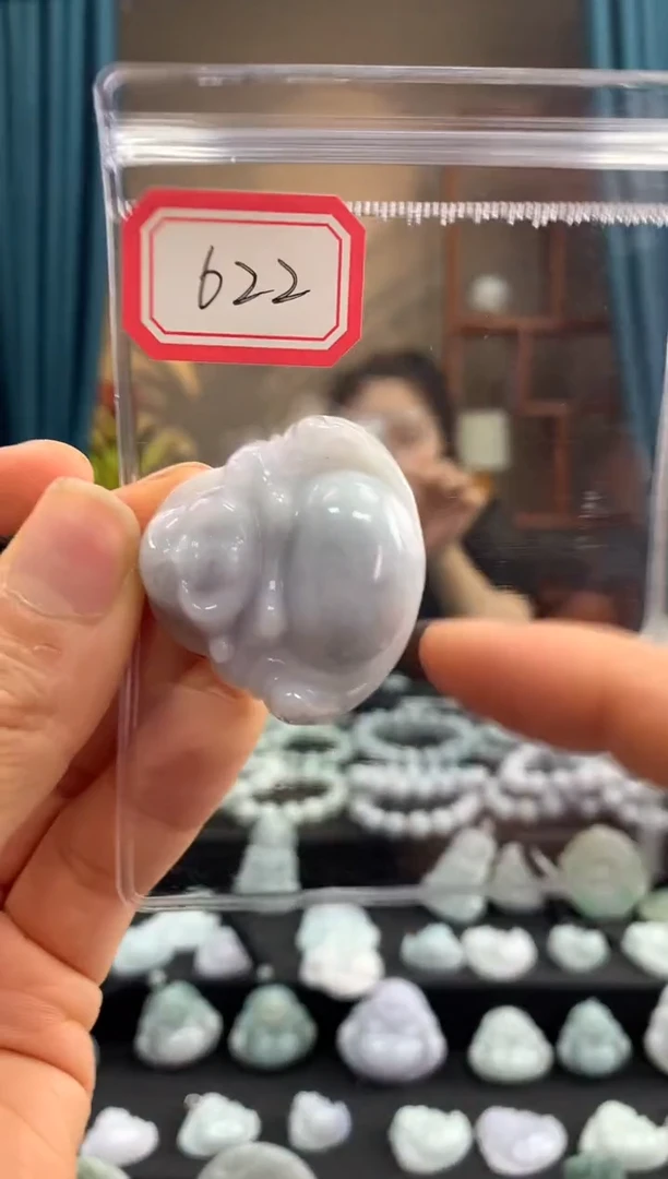 翡翠未镶嵌颈饰佛公622