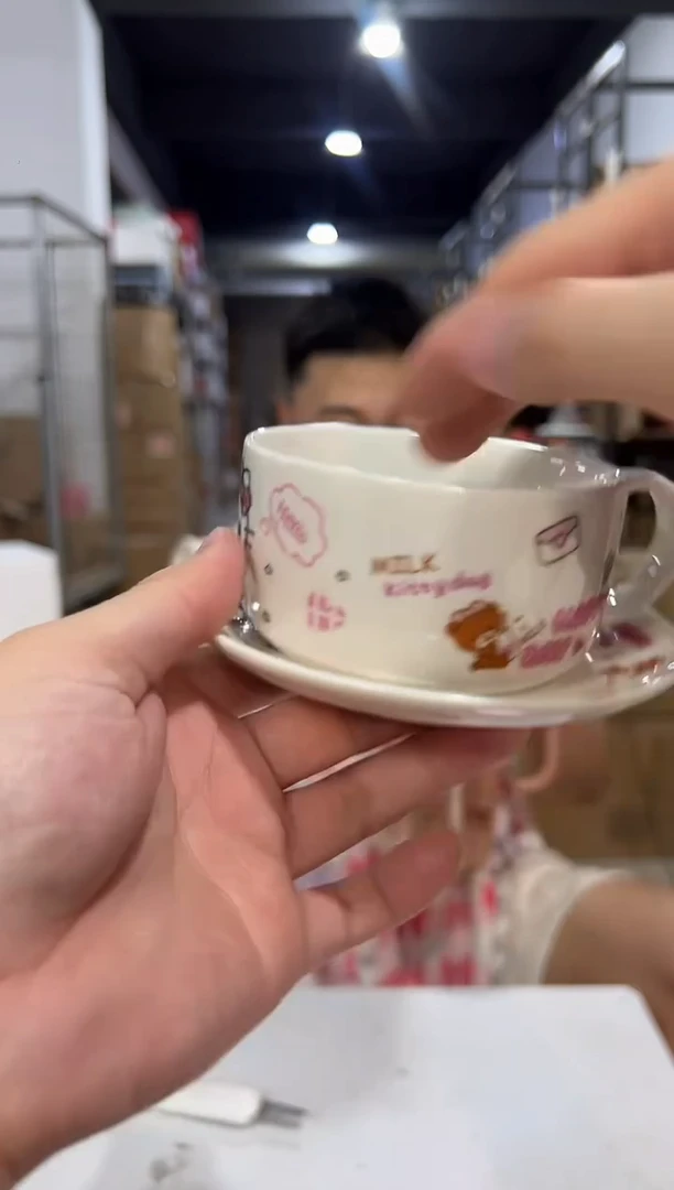 瓷片白色kt猫一杯一碟