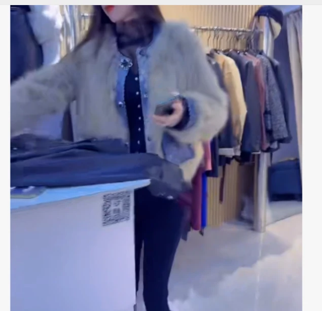 2025冬季时尚潮流百搭精品女装间IZDd3