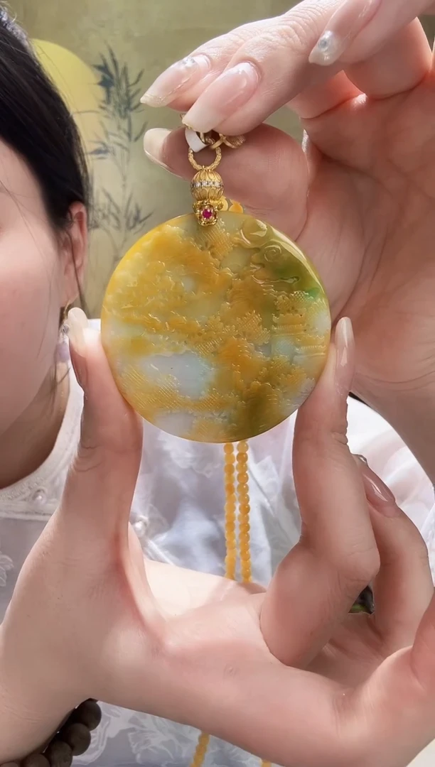 颈饰未镶嵌翡翠吊坠