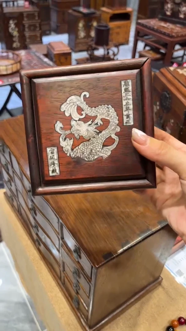 木螺钿龙方形抽拉盒