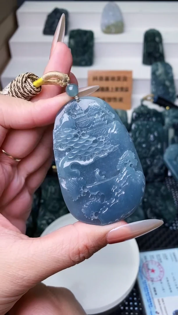 颈饰未镶嵌翡翠1
