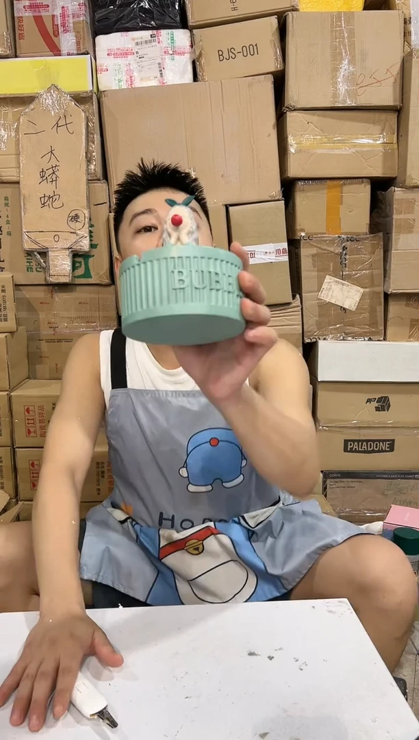 瓷片蓝色泡泡女孩烟灰缸