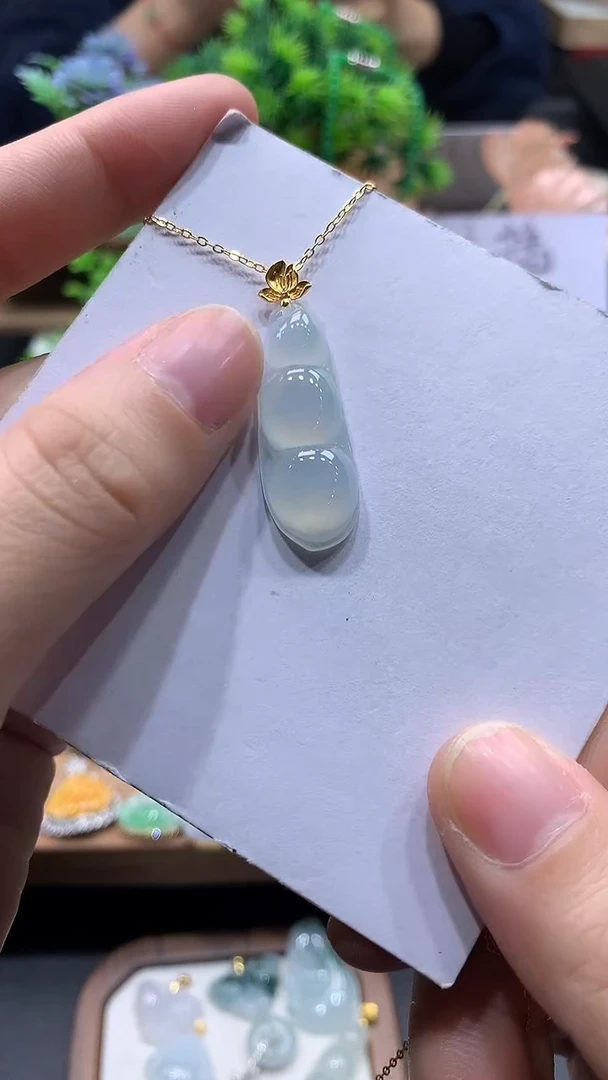 吊坠(不含链)未镶嵌翡翠福豆