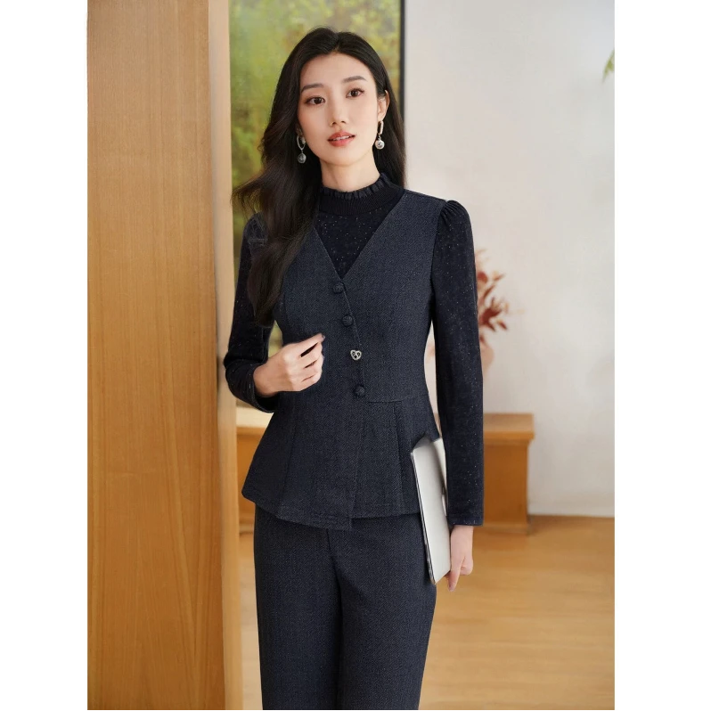 2025年冬季新款时尚休闲减龄两件套马甲+休闲裤子Z906