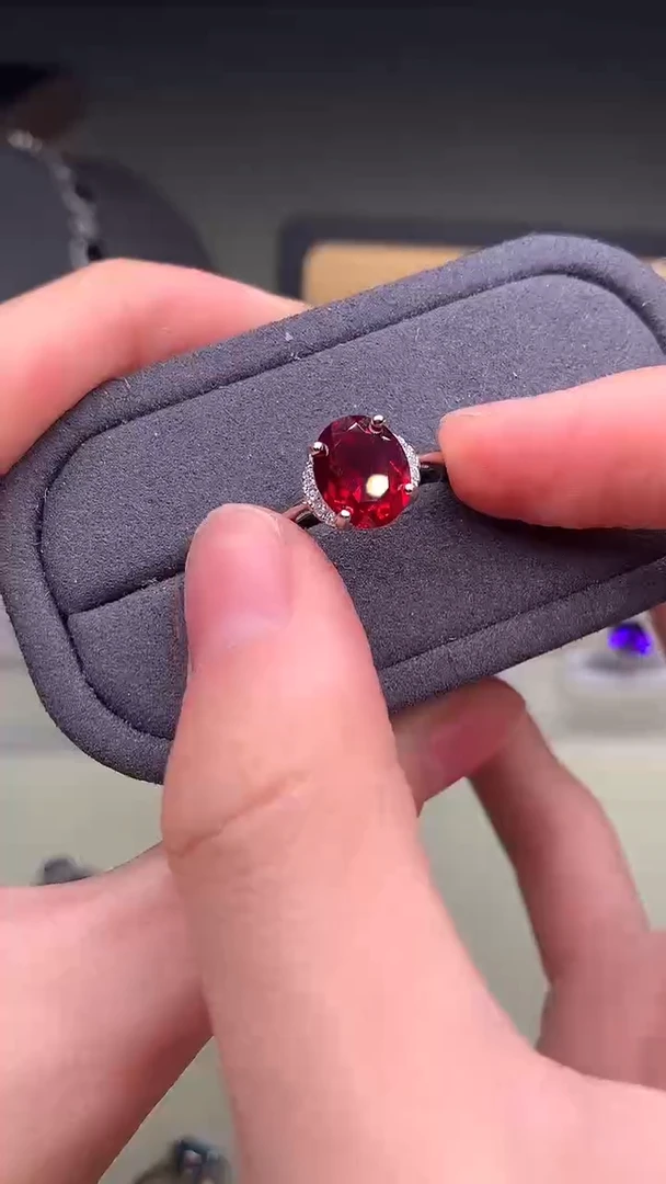 银S925镶嵌戒指红宝石······