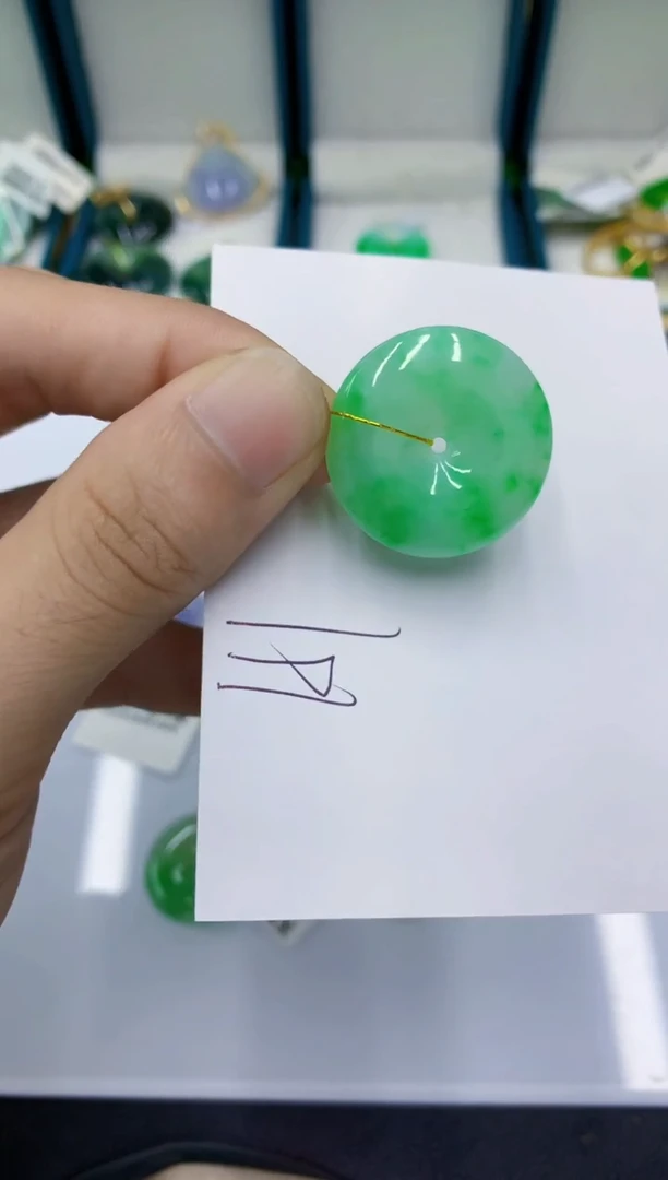 翡翠未镶嵌颈饰鑫**嵘翡翠
