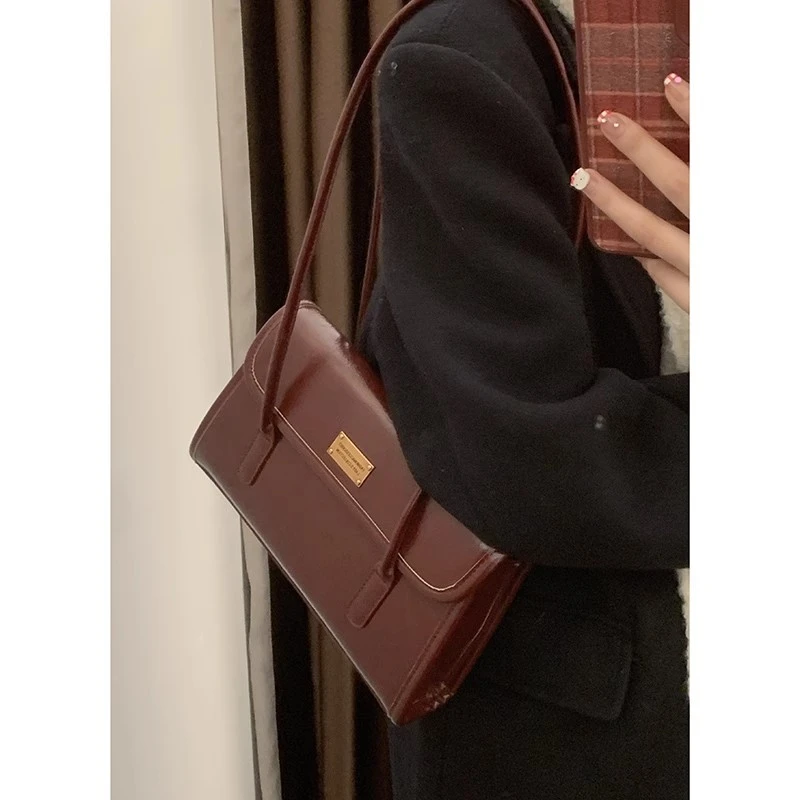 复古红色腋下包包女秋冬2025新款早八上班通勤包百搭手提单肩包