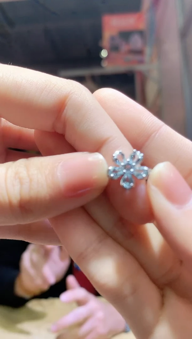 海蓝宝石戒指银S925镶嵌戒指