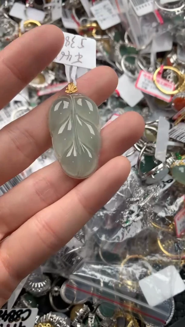 18K金镶嵌戒指翡翠1111---9
