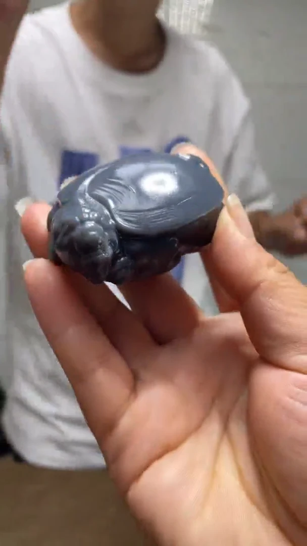 和田玉未镶嵌把件1