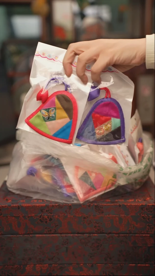 扇子钥匙扣 绣花吊坠非遗