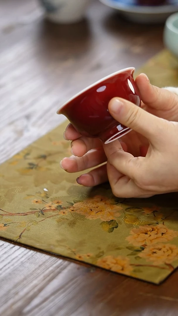 景德镇陶瓷茶器压手