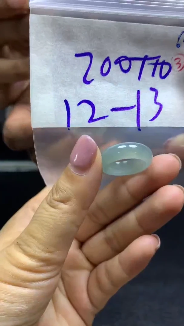 定制翡翠未镶嵌毛货需精细抛光拍一发一