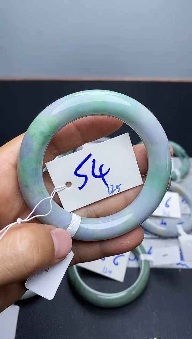 未镶嵌手镯翡翠125