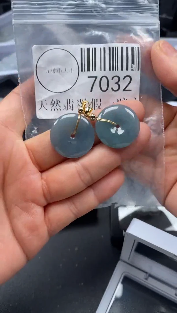 吊坠(不含链)未镶嵌翡翠7032