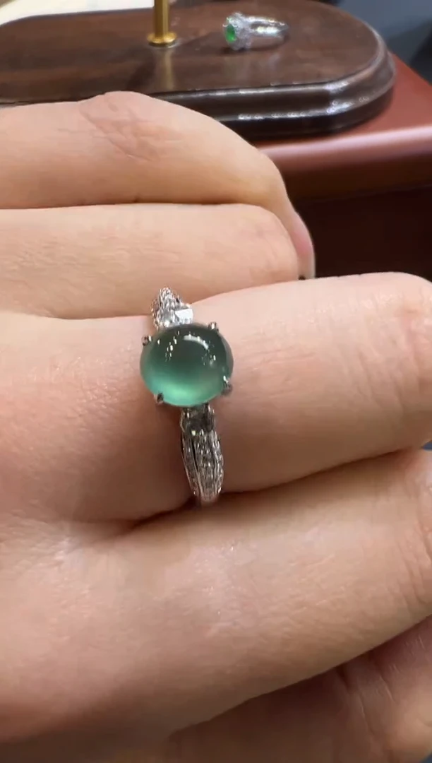 18K金镶嵌戒指翡翠B224|13800