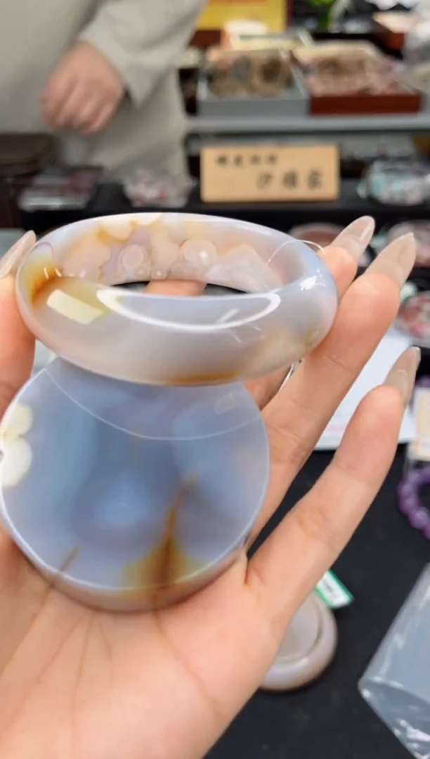 【闪购商品】石英质玉手镯未镶嵌58圈口（不退不换）1681017